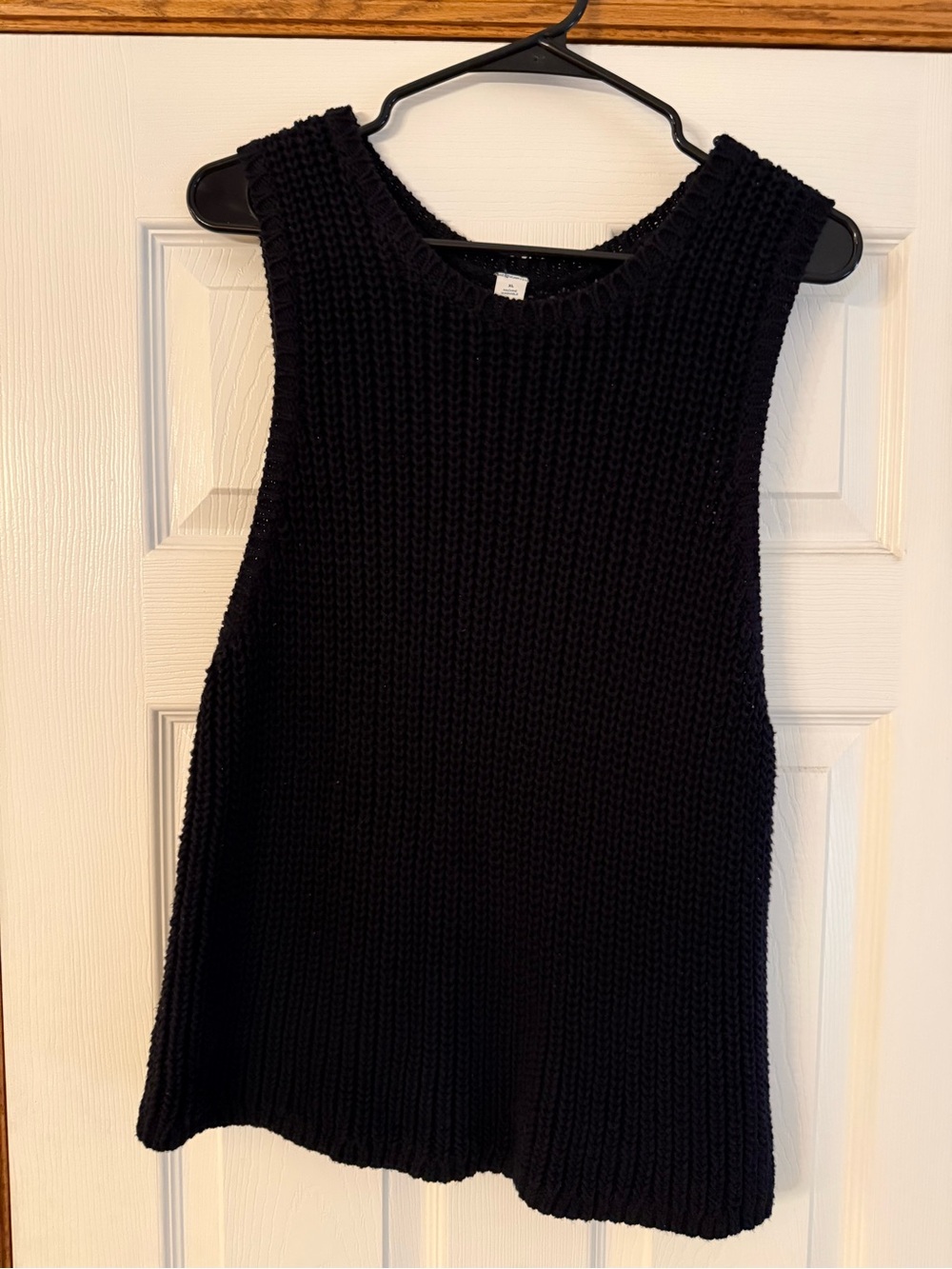 Old Navy Black Sleeveless Knit Tank